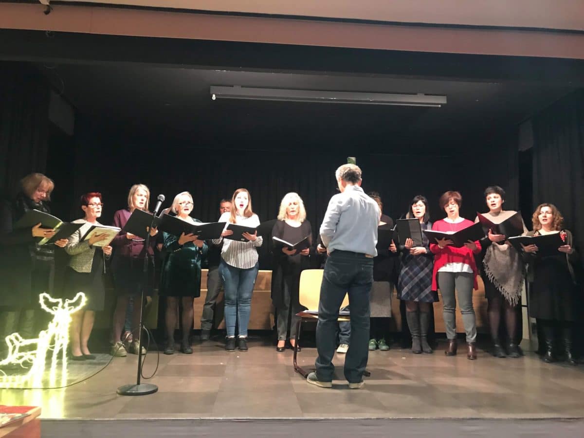 Λύκειον των Ελληνίδων: Προάγγελος των Χριστουγέννων