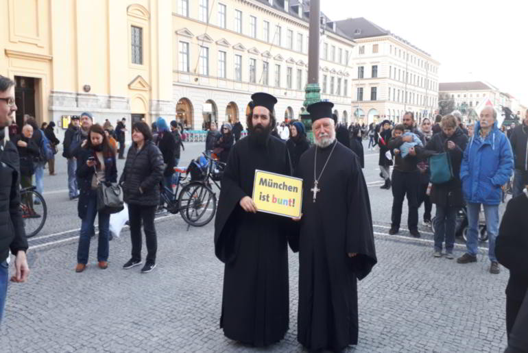 Η εκκλησία σε συλλαλητήριο κατά του ρατσισμού στο Μόναχο 1