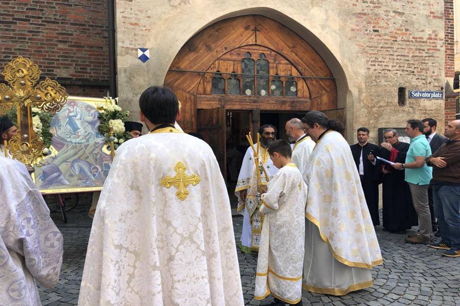 Μόναχο: Εορταστική Θεία Λειτουργία στη Salvatorkirche 4