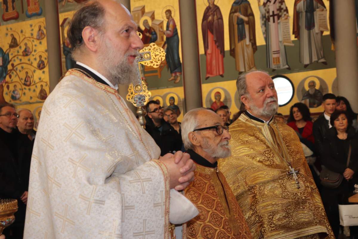 I.M Γερμανίας: Τιμητική διάκριση στον 90 ετών κληρικό π. Πλούταρχο