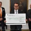 Έλληνας δικηγόρος του Μονάχου δωρίζει 45.000 ευρώ σε νοσοκομείο 2